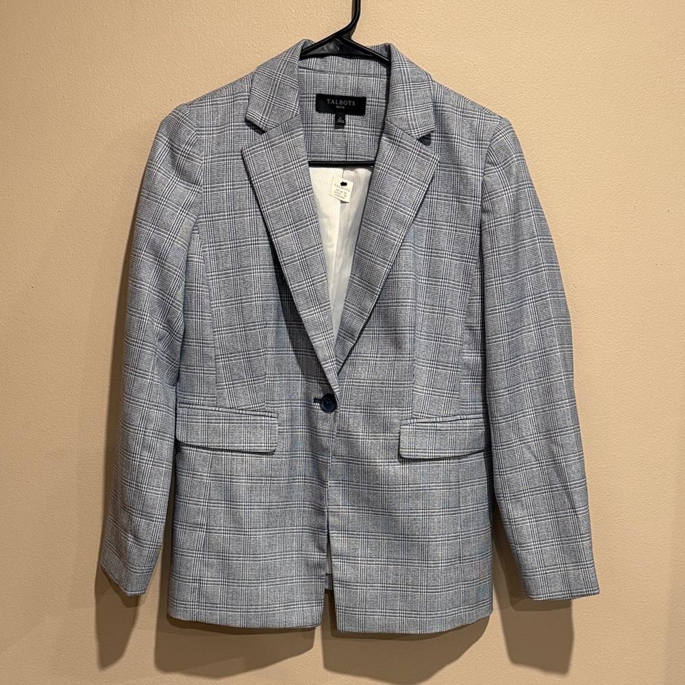Talbots Classic Gray Checkered Blazer Classic Tailoring with modern petite fit